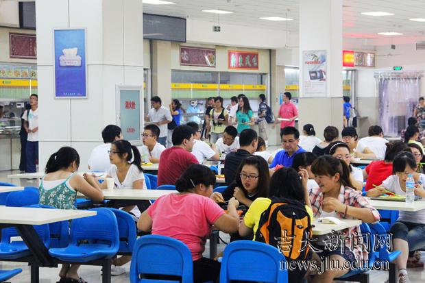 学子们正式开始新学期的威尼斯生活